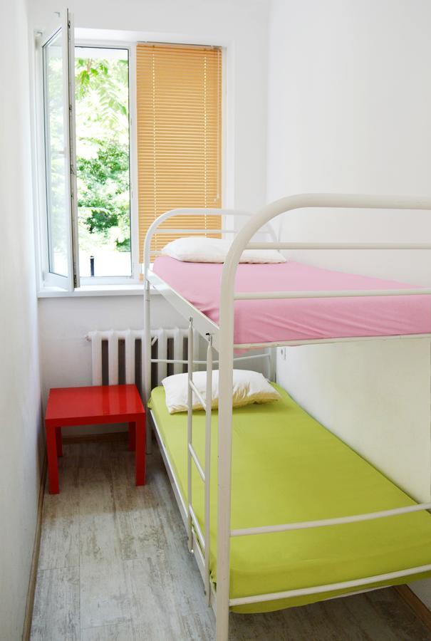 Hostel Vokzal Kiew Hostel-Betten foto